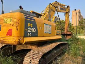 Buy Komatsu PC210 Used Excavator / 2 Buy Komatsu PC210 Used Excavator / 2
