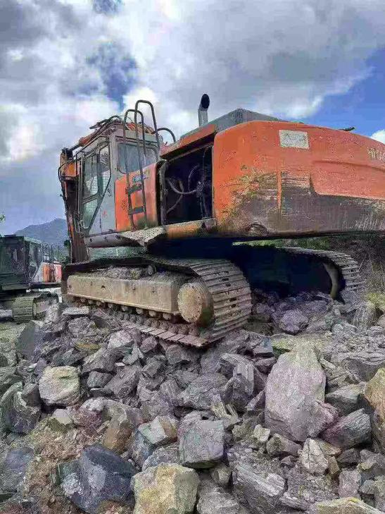 Buy Hitachi ZX450-6 Used Excavator / 1