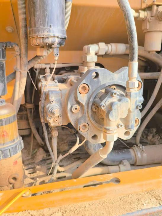 Buy XCMG XE200 Used Excavator / 1