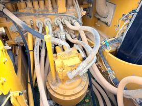 Buy Caterpillar 323 Used Excavator / 3 Buy Caterpillar 323 Used Excavator / 3