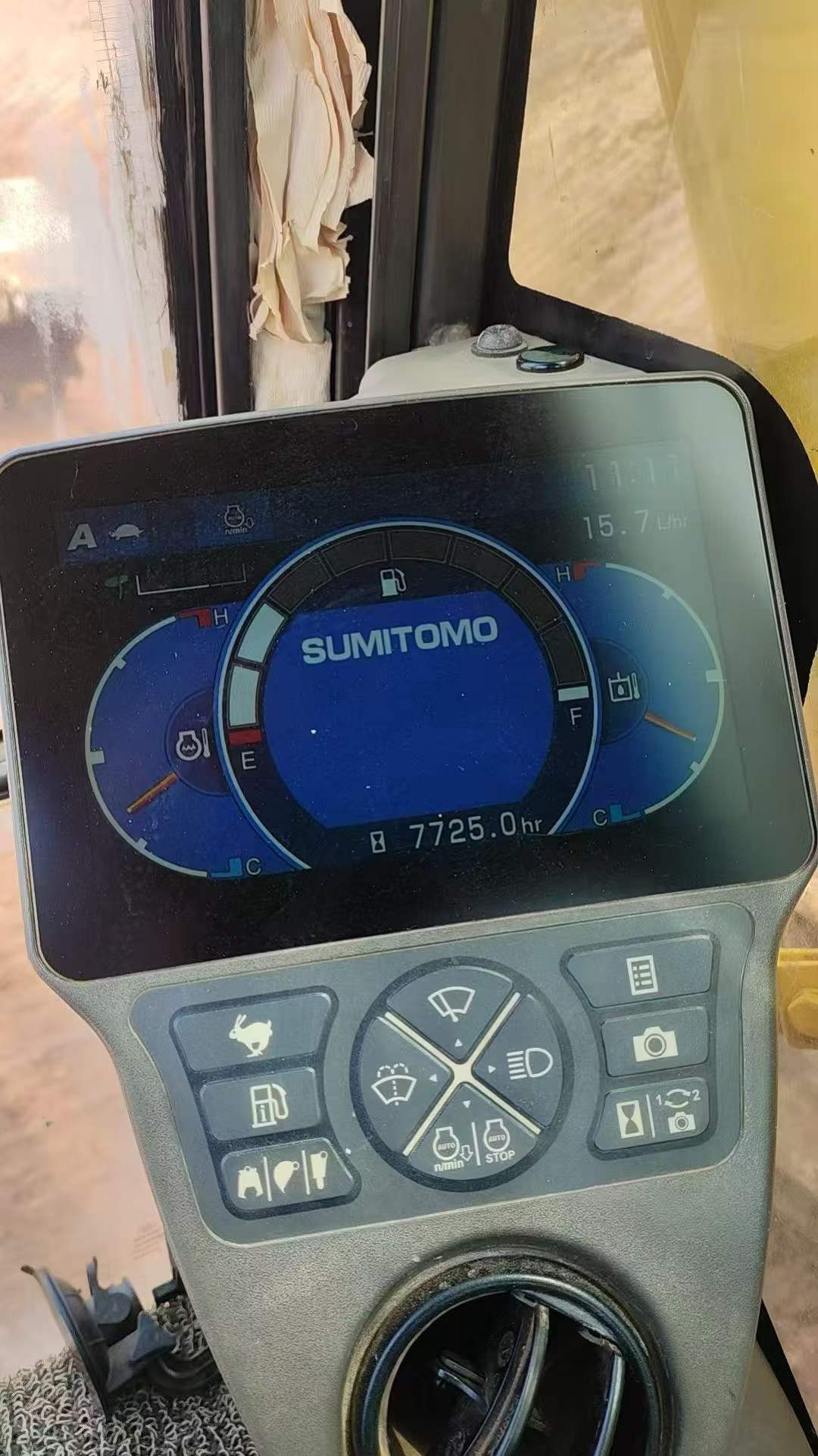 Buy Sumitomo SH240-3 Used Excavator / 2
