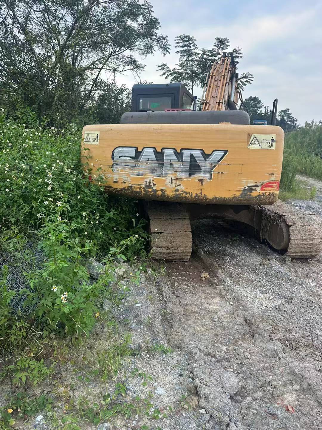 Buy Sany SY205C Used Excavator / 2