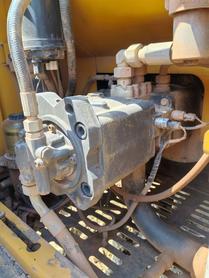 Buy XCMG XE200DA Used Excavator / 4 Buy XCMG XE200DA Used Excavator / 4