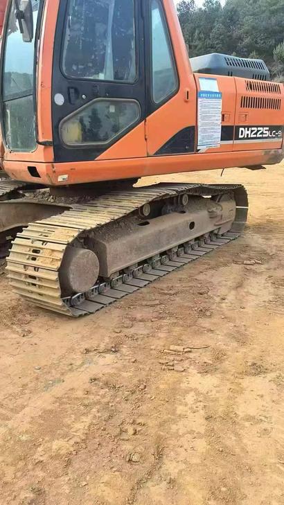 Buy Doosan DH225-9 Used Excavator / 1