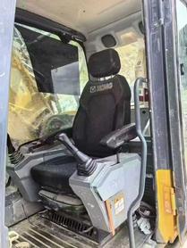 Buy XCMG XE380DK Used Excavator / 4 Buy XCMG XE380DK Used Excavator / 4