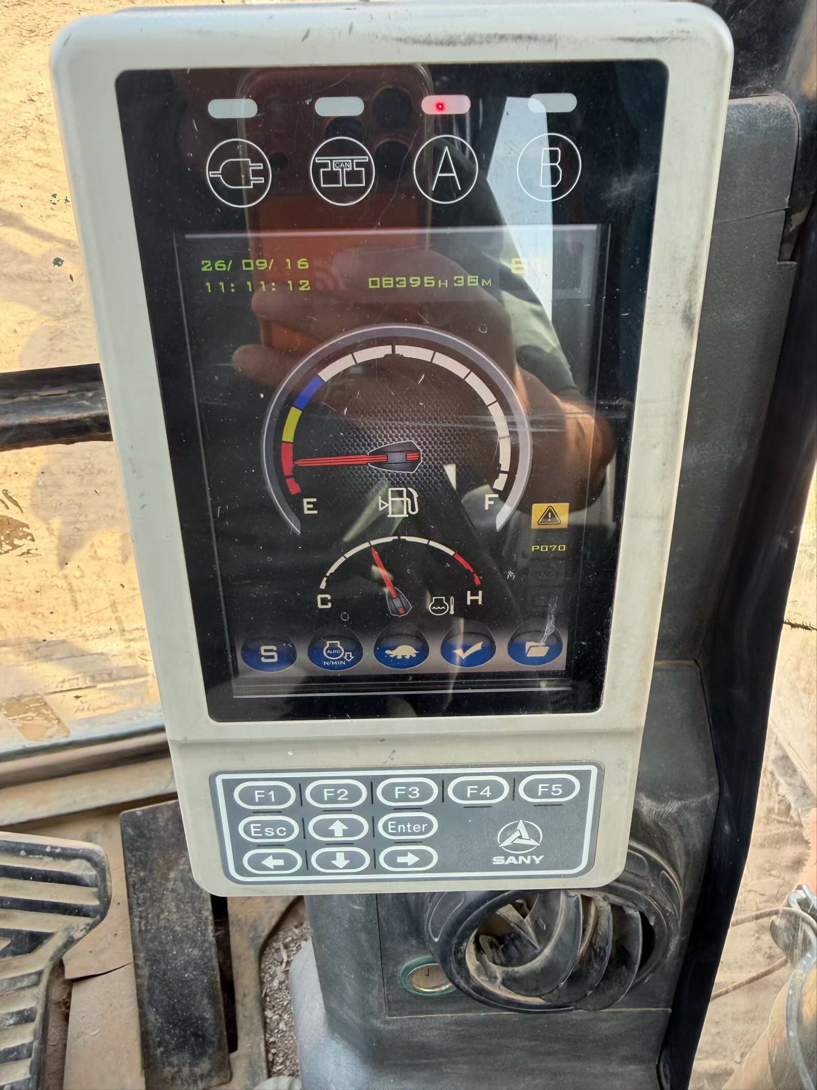 Buy Sany SY135 Used Excavator / 5