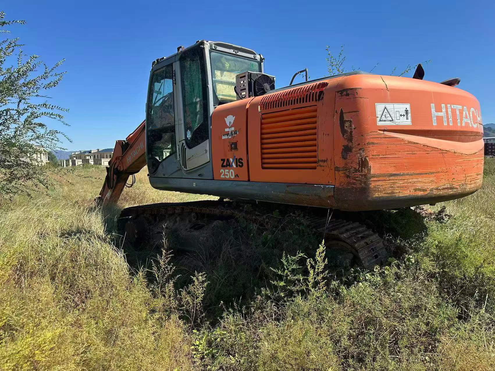 Buy Hitachi ZX210K Used Excavator / 8