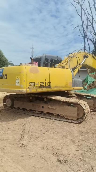 Buy Sumitomo SH200 Used Excavator / 1