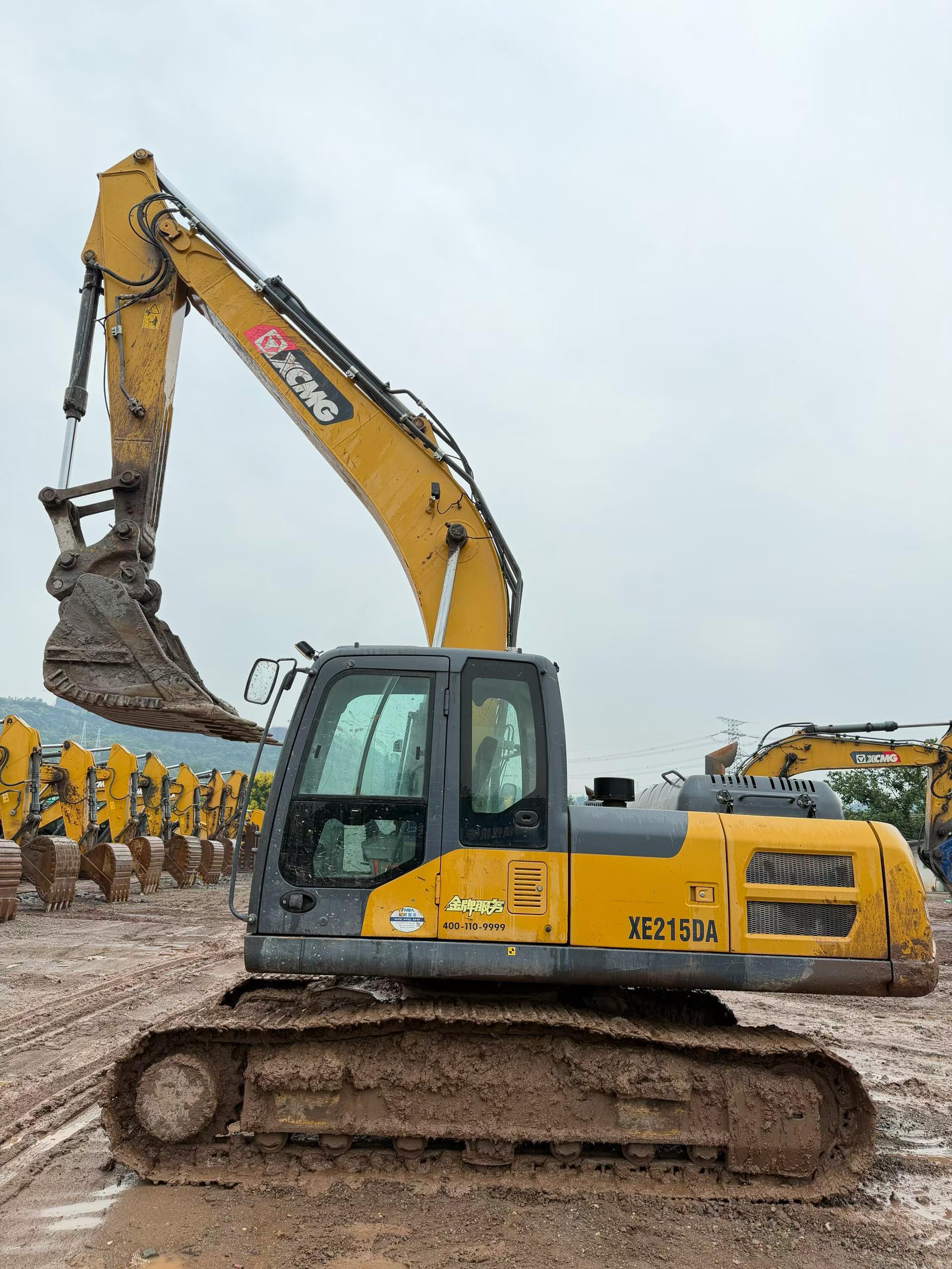 Buy XCMG XE200DA Used Excavator / 3