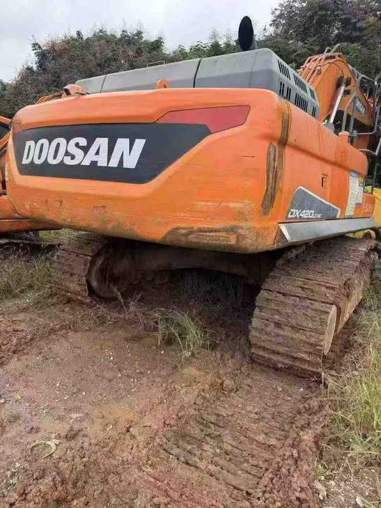 Buy Doosan DX380 Used Excavator / 1