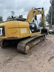 Buy Caterpillar 323D2L Used Excavator / 2 Buy Caterpillar 323D2L Used Excavator / 2