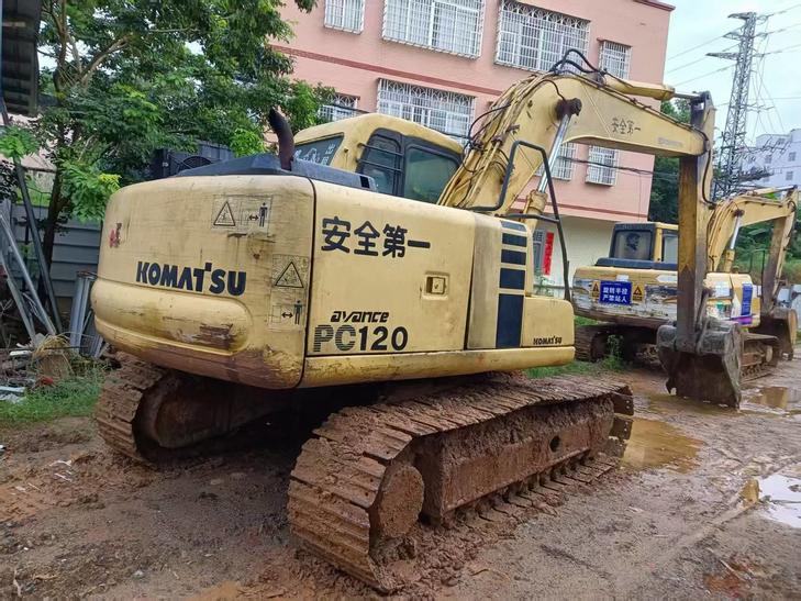 Buy Komatsu PC120-6 Used Excavator / 1