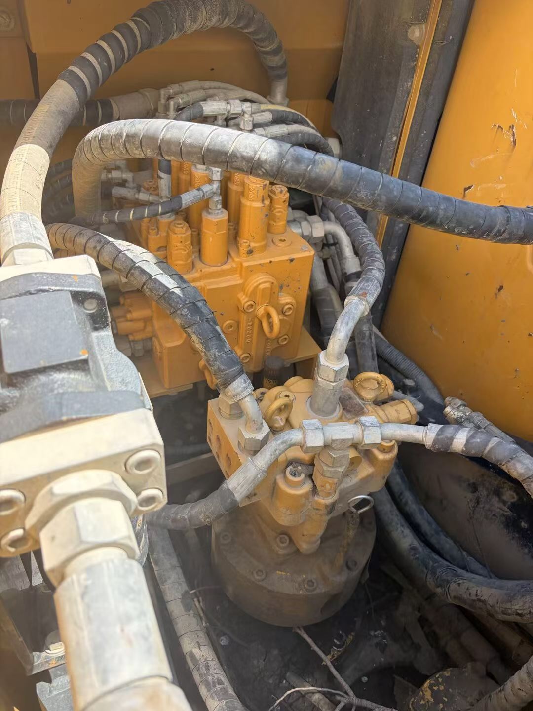 Buy Sany SY135 Used Excavator / 4