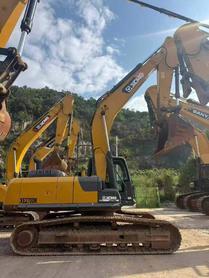 Buy XCMG XE270DK Used Excavator / 5 Buy XCMG XE270DK Used Excavator / 5