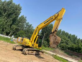 Buy Komatsu PC220 Used Excavator / 4 Buy Komatsu PC220 Used Excavator / 4