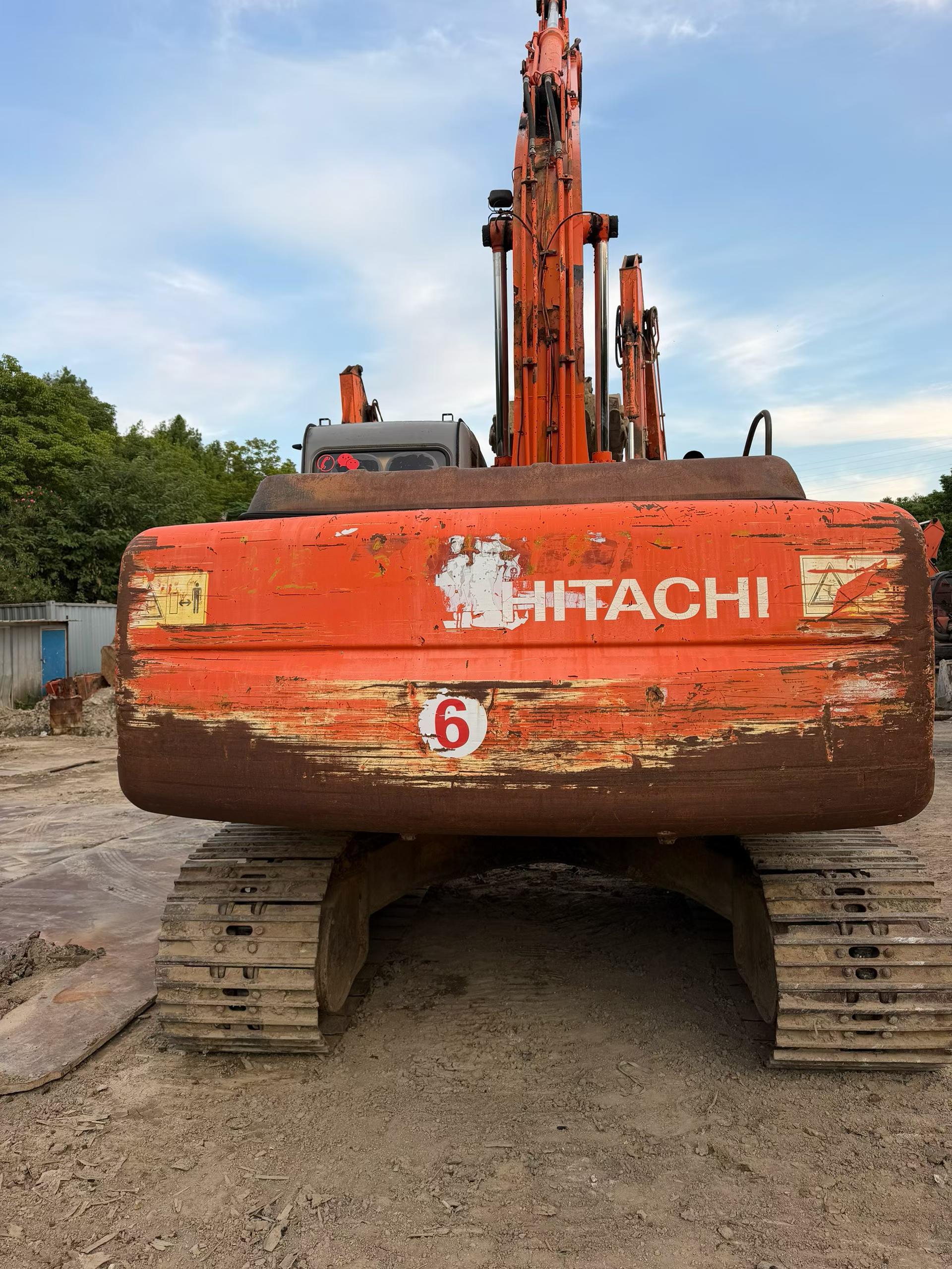 Buy Hitachi ZX200-6 Used Excavator / 2