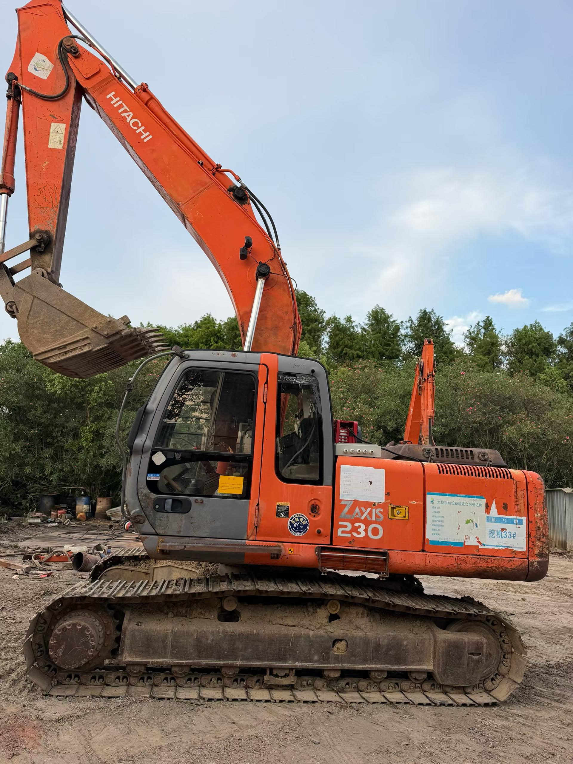 Buy Hitachi ZX200-6 Used Excavator / 3