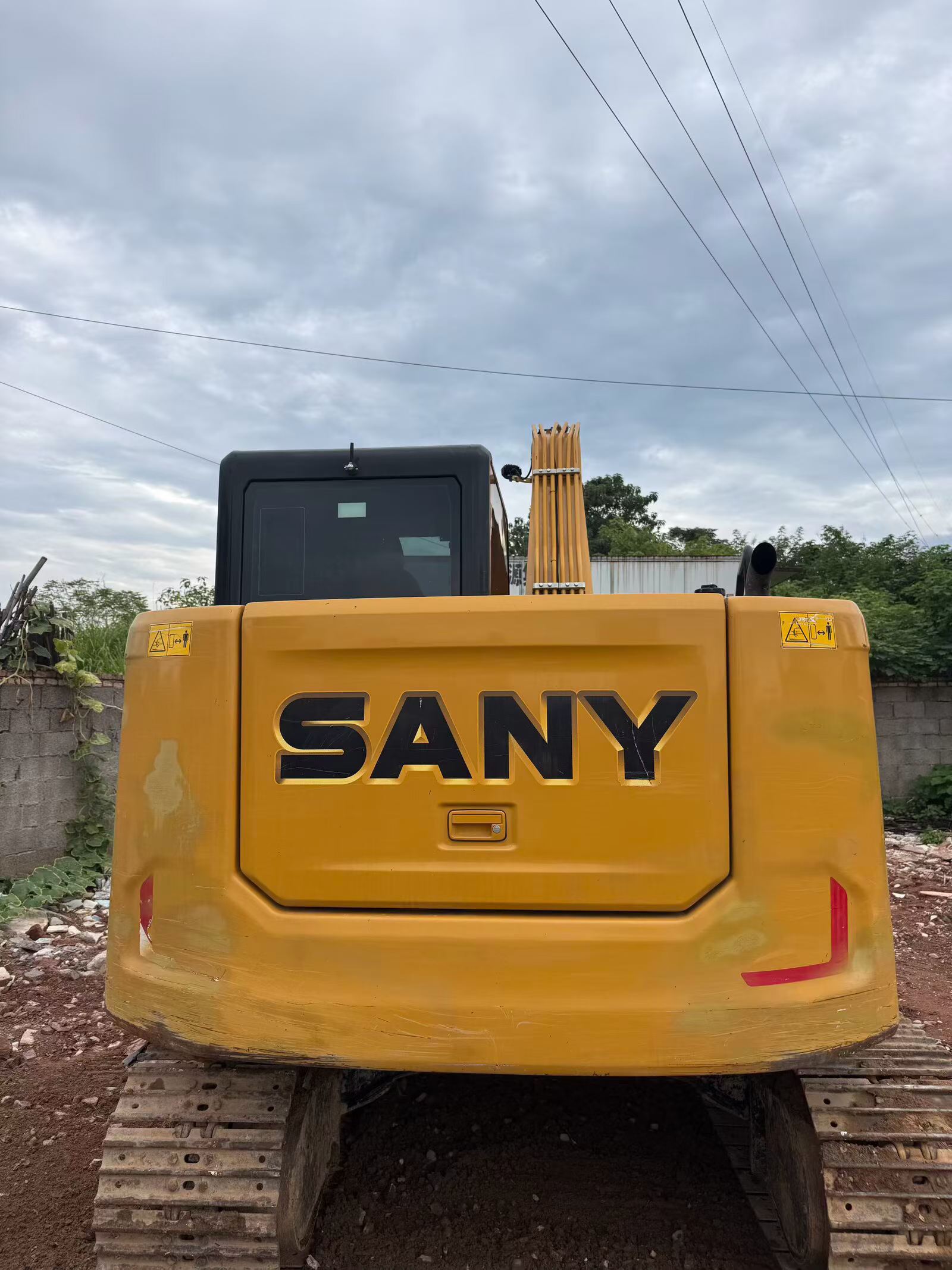 Buy Sany SY70C Used Excavator / 2
