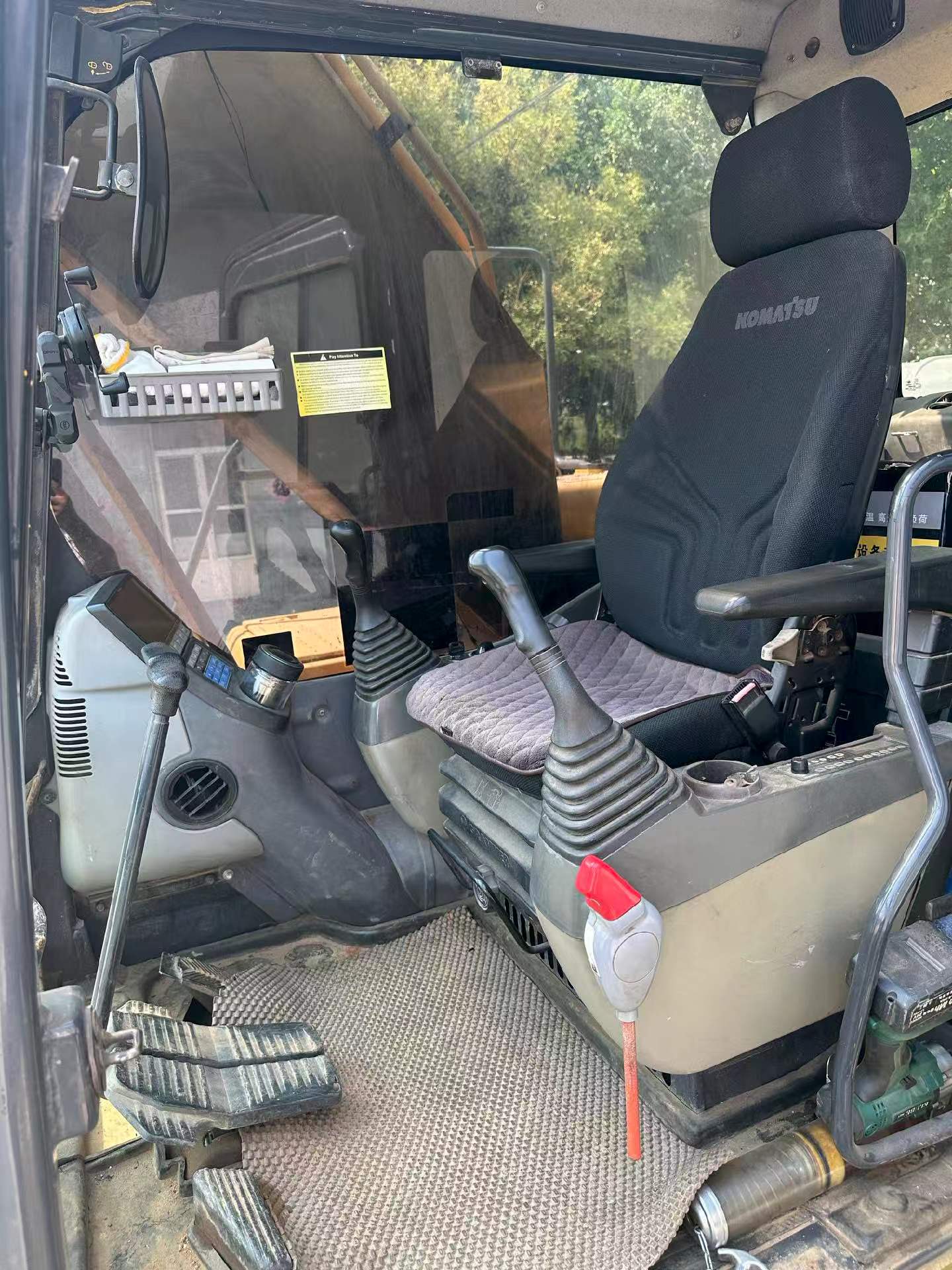 Buy Komatsu PC240-6 Used Excavator / 2