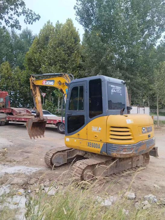 Buy XCMG XE60 Used Excavator / 1