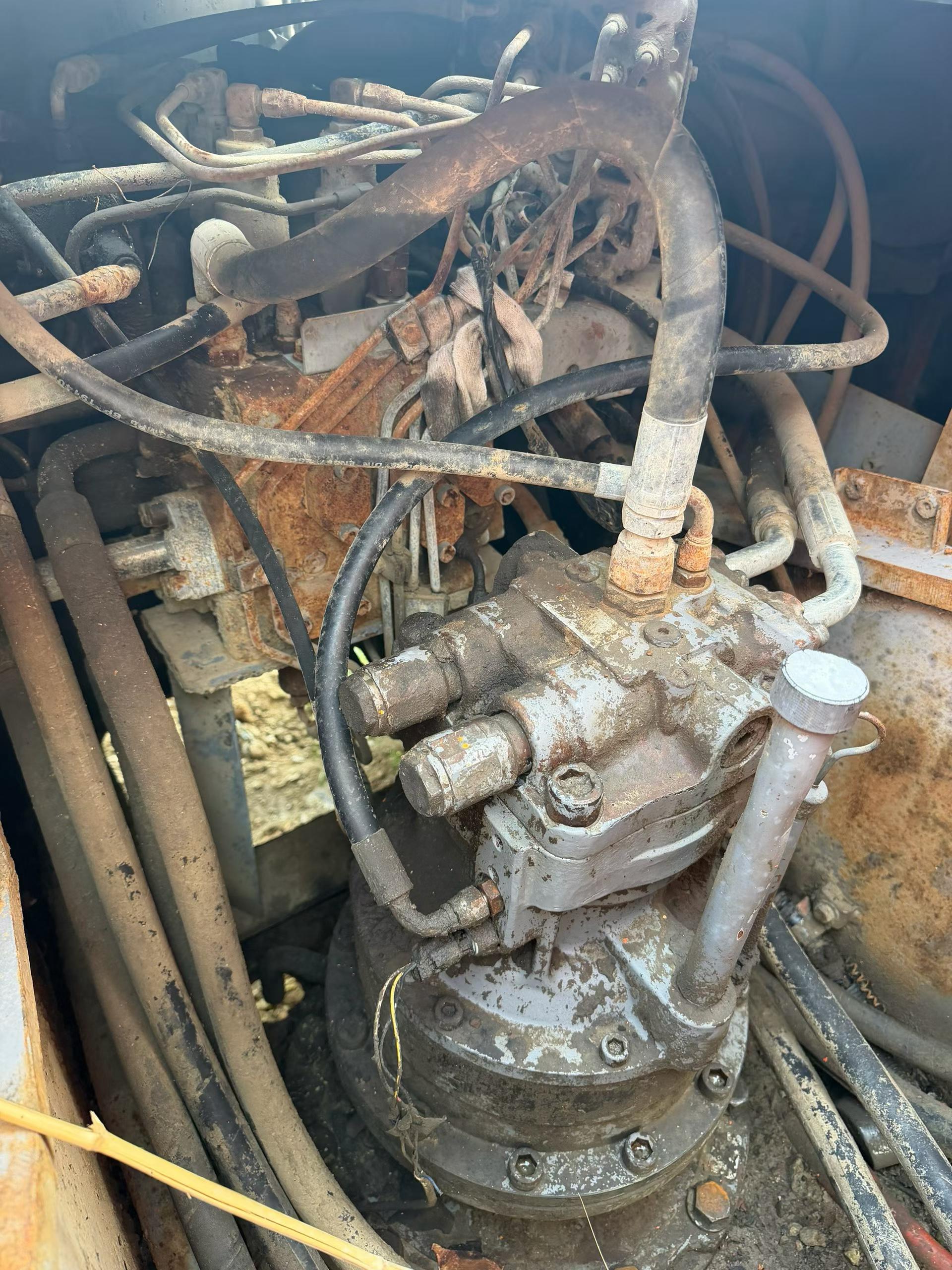 Buy Hitachi ZX200-6 Used Excavator / 5