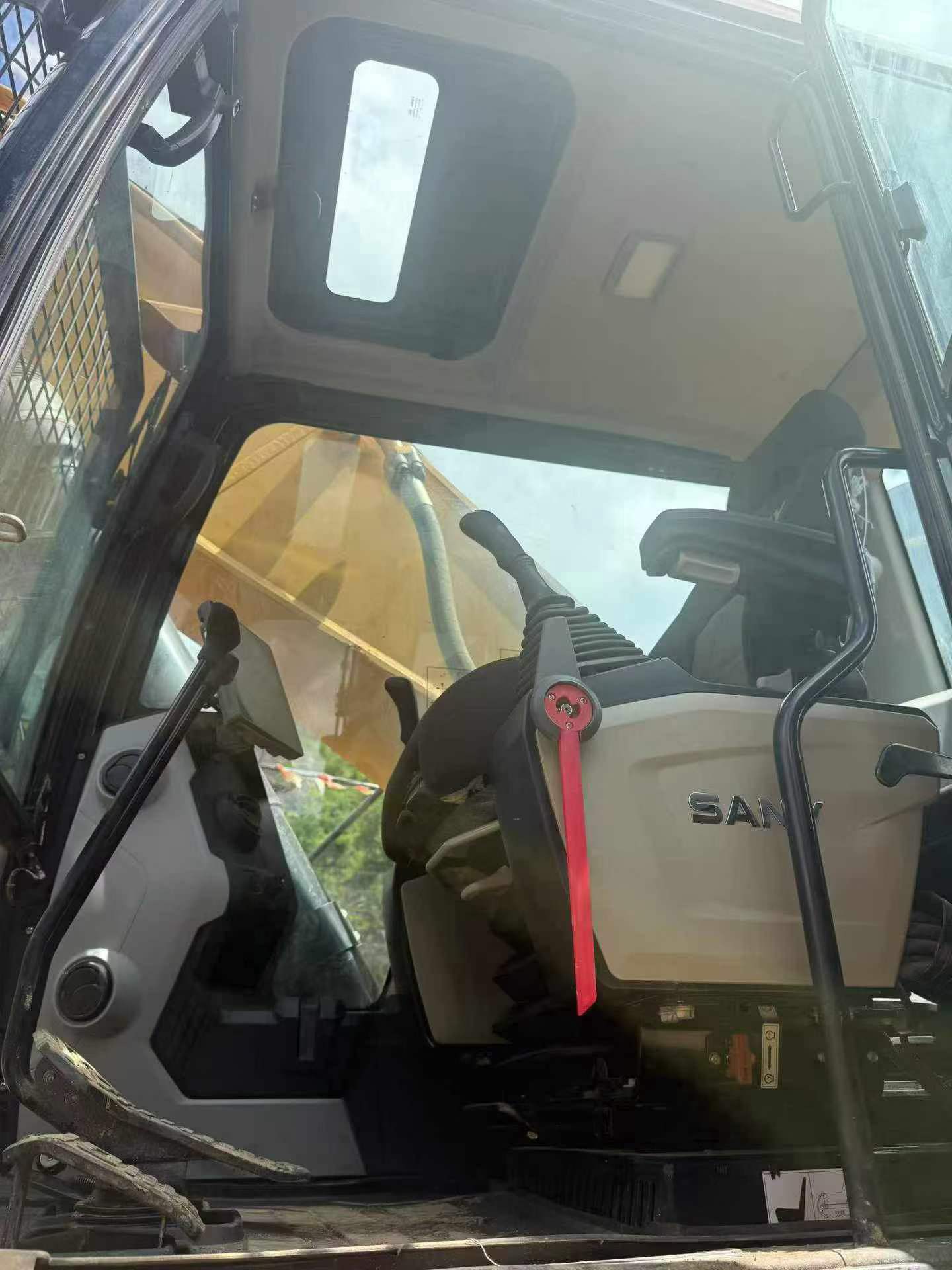 Buy Sany SY600HB Used Excavator / 4
