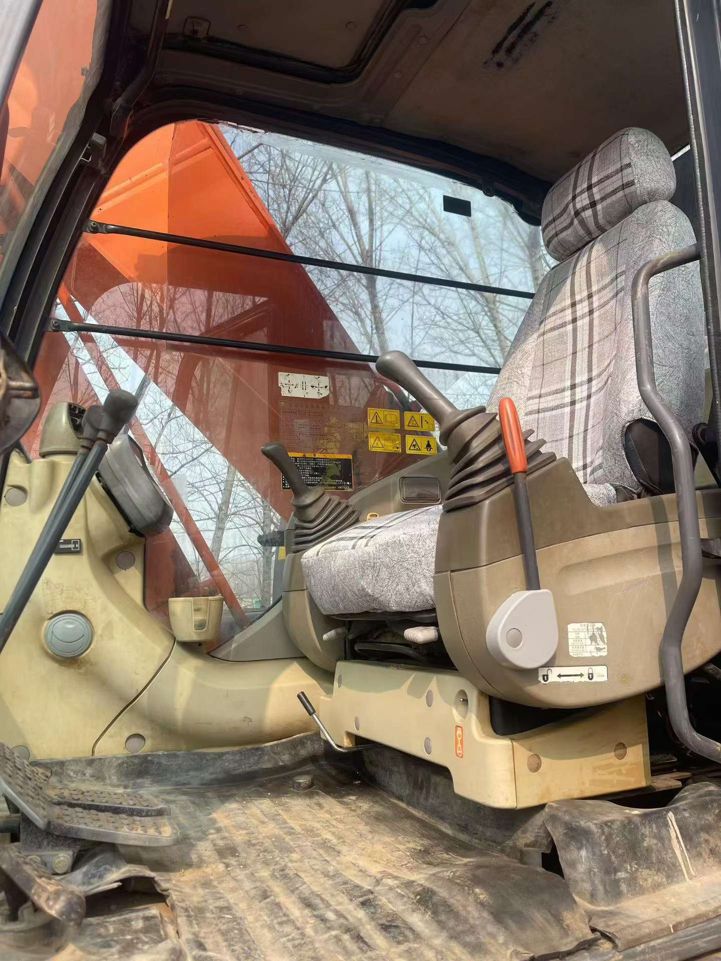 Buy Hitachi EX210LC Used Excavator / 6