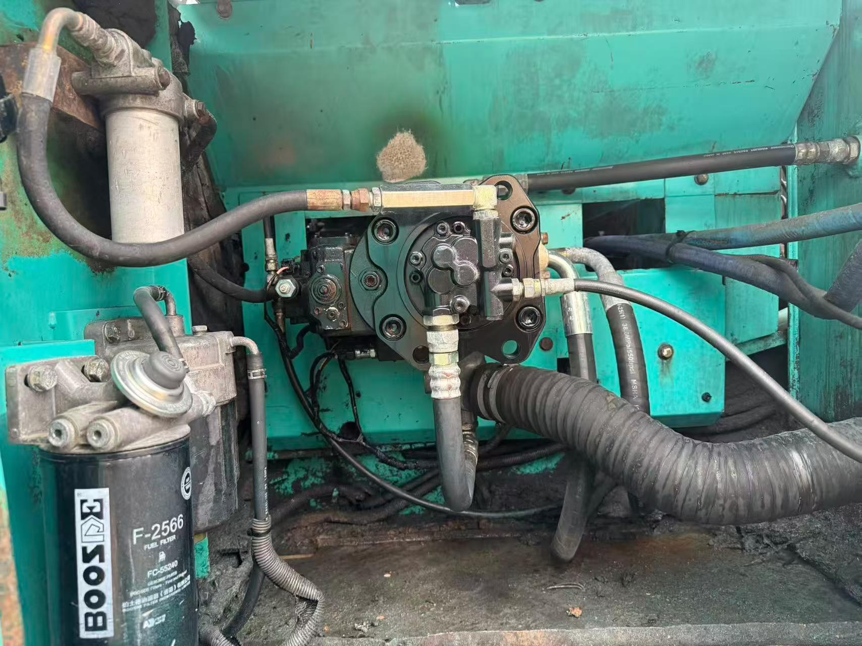 Buy Kobelco SK260LC-8 Used Excavator / 7
