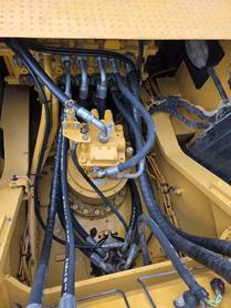 Buy Caterpillar 330B Used Excavator / 8 Buy Caterpillar 330B Used Excavator / 8