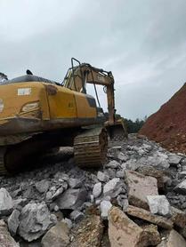 Buy XCMG XE200DA Used Excavator / 3 Buy XCMG XE200DA Used Excavator / 3