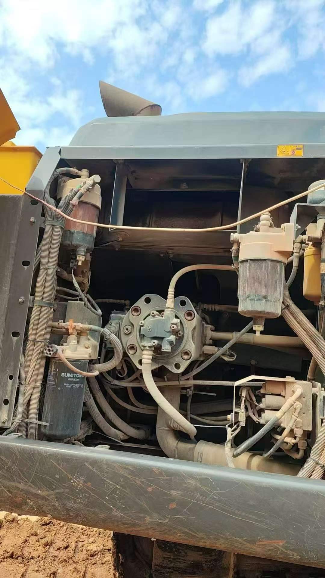Buy Sumitomo SH240-3 Used Excavator / 4