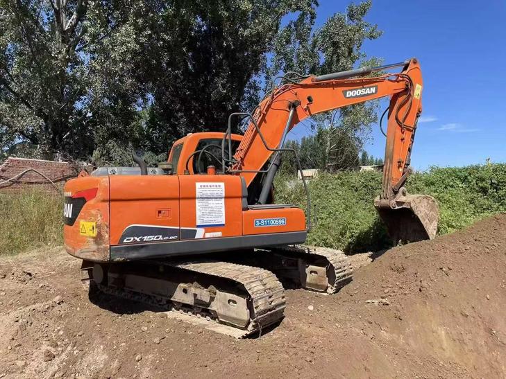 Buy Doosan DX15 Used Excavator / 1