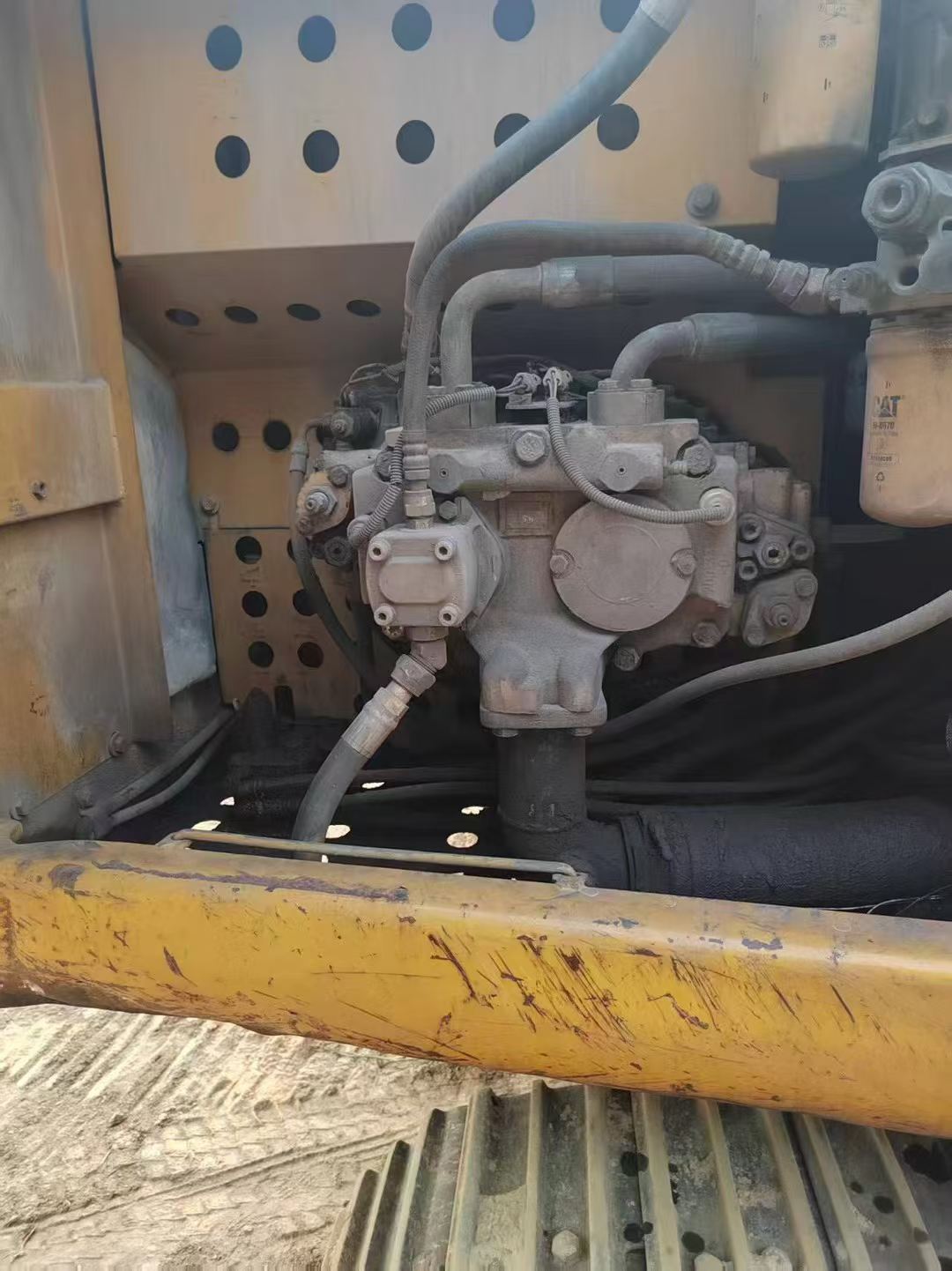 Buy Caterpillar 320D Used Excavator / 5