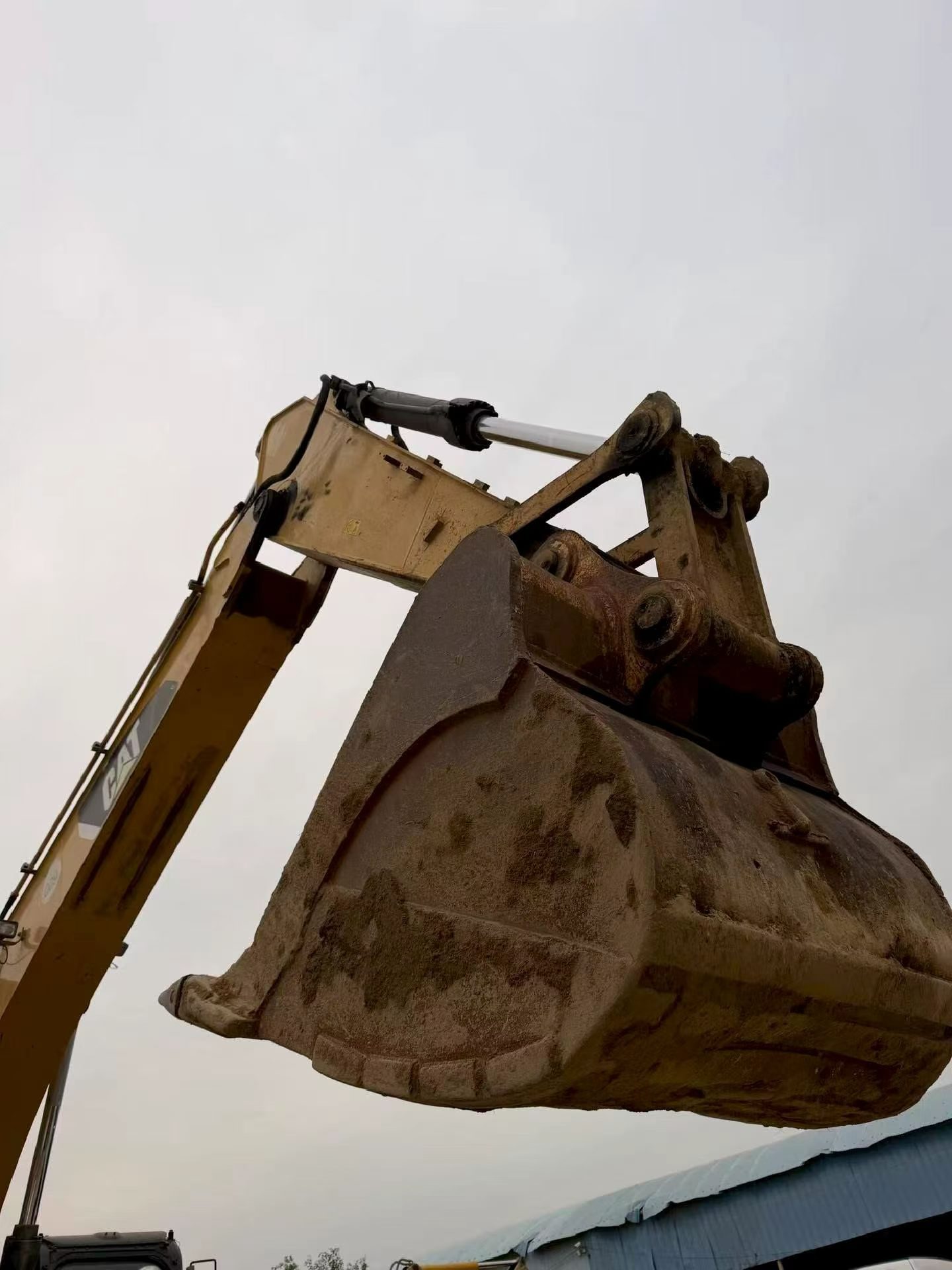 Buy Caterpillar 329D Used Excavator / 8