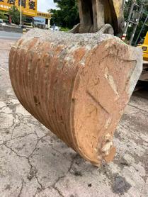 Buy Komatsu PC130-8M0 Used Excavator / 2 Buy Komatsu PC130-8M0 Used Excavator / 2