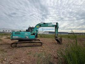 Buy Kobelco SK140 Used Excavator / 2 Buy Kobelco SK140 Used Excavator / 2