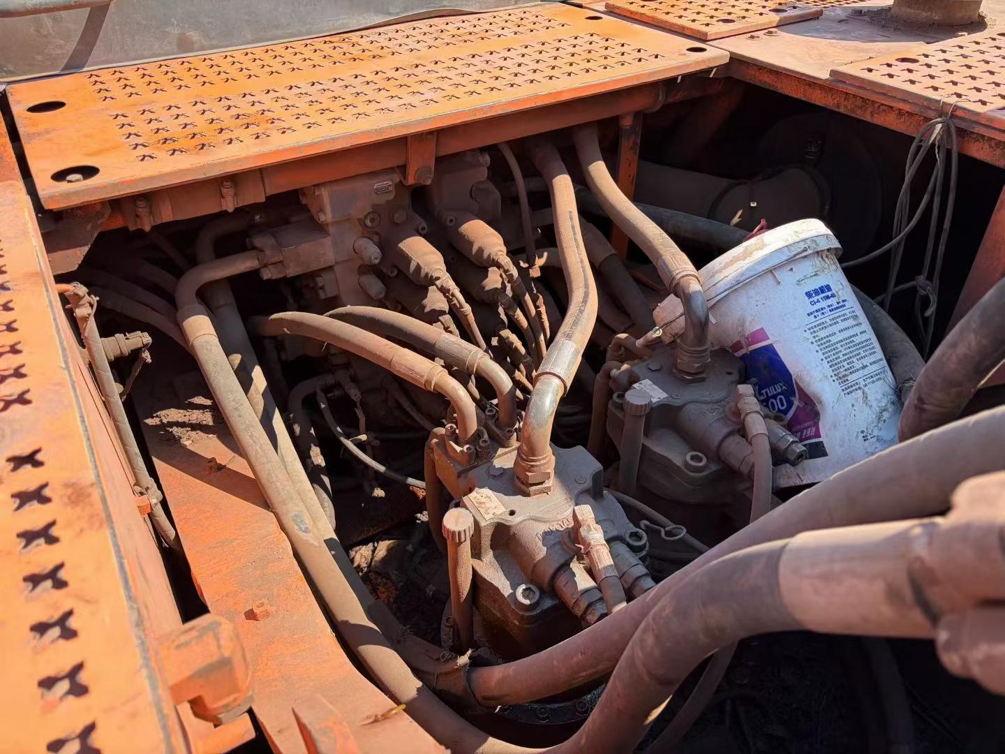 Buy Doosan DX500 Used Excavator / 2