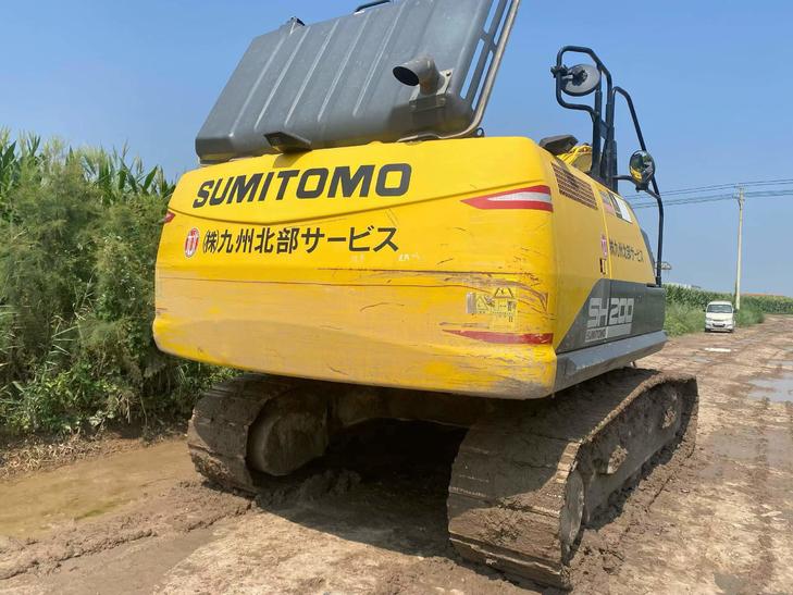 Buy Sumitomo SH200 Used Excavator / 1