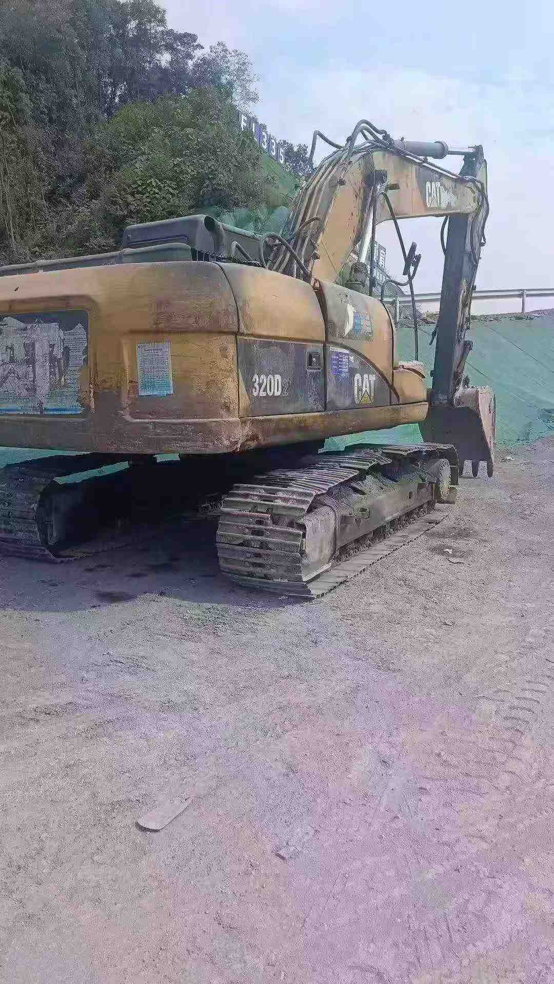Buy Caterpillar 320D Used Excavator / 2