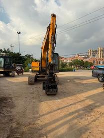 Buy Sany SY135 Used Excavator / 2 Buy Sany SY135 Used Excavator / 2