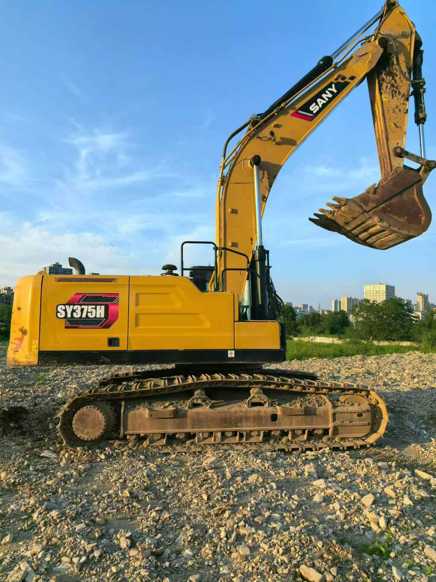 Buy Sany SY375H Used Excavator / 3