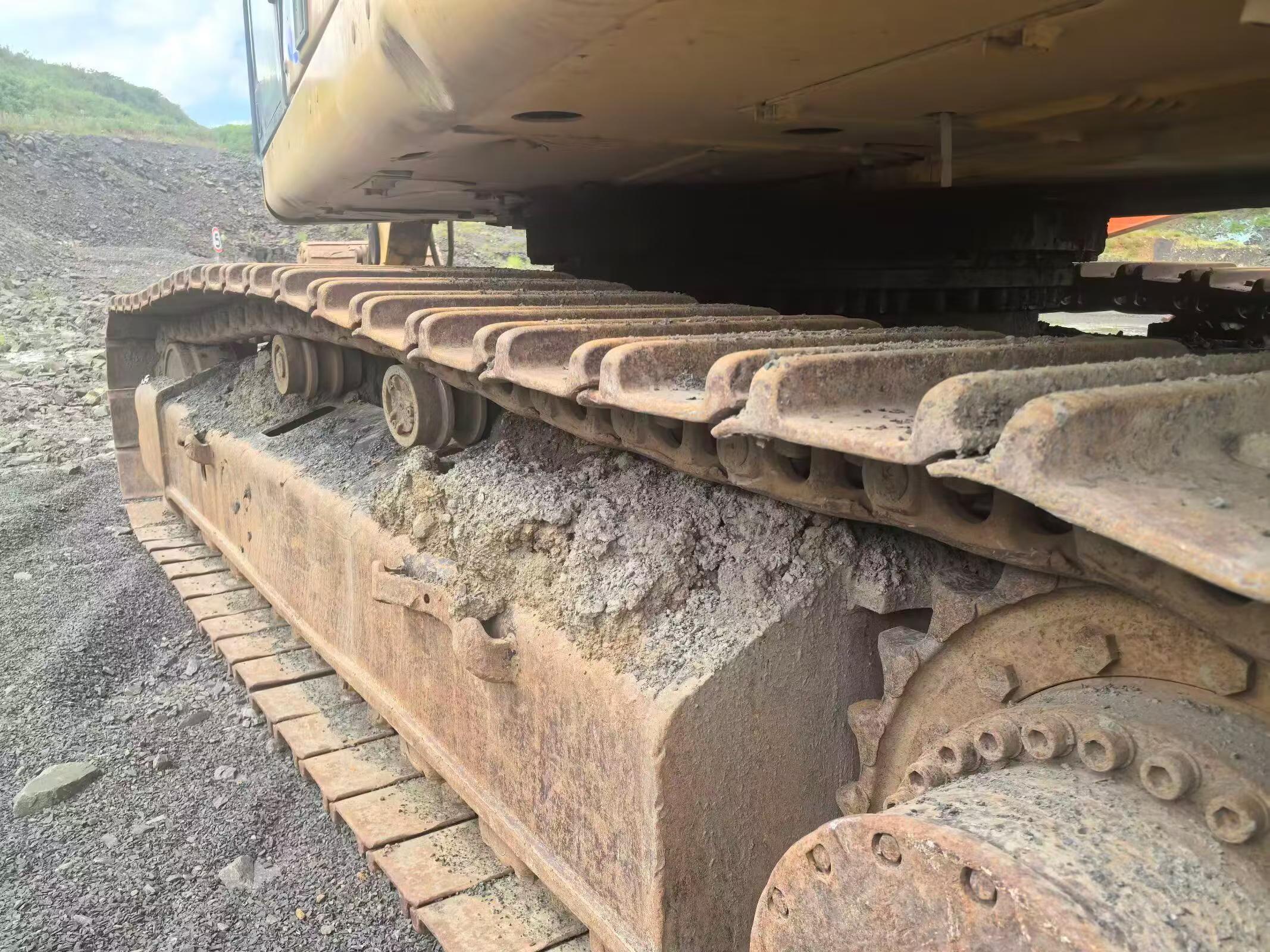 Buy Caterpillar 345B Used Excavator / 6