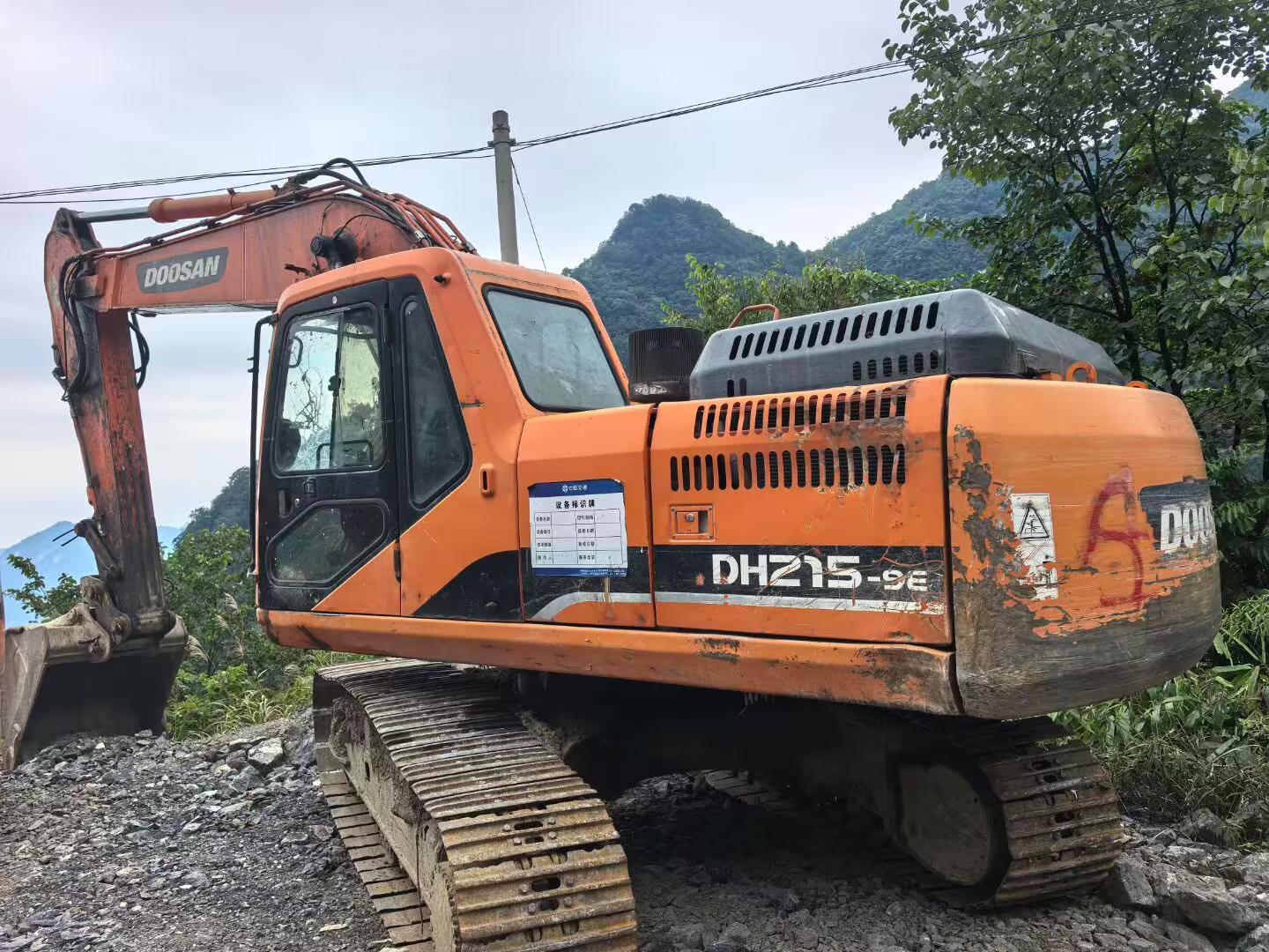 Buy Doosan DH215-9 Used Excavator / 4