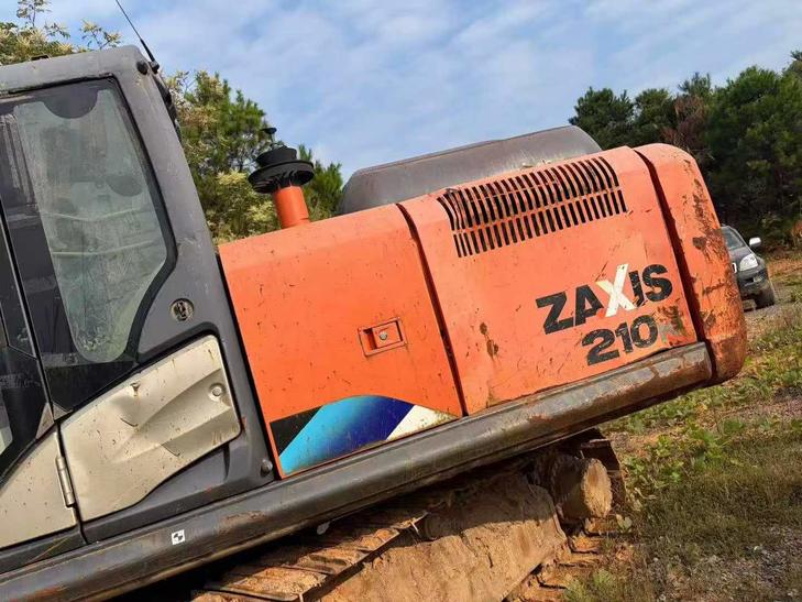 Buy Hitachi EX210-5 Used Excavator / 1