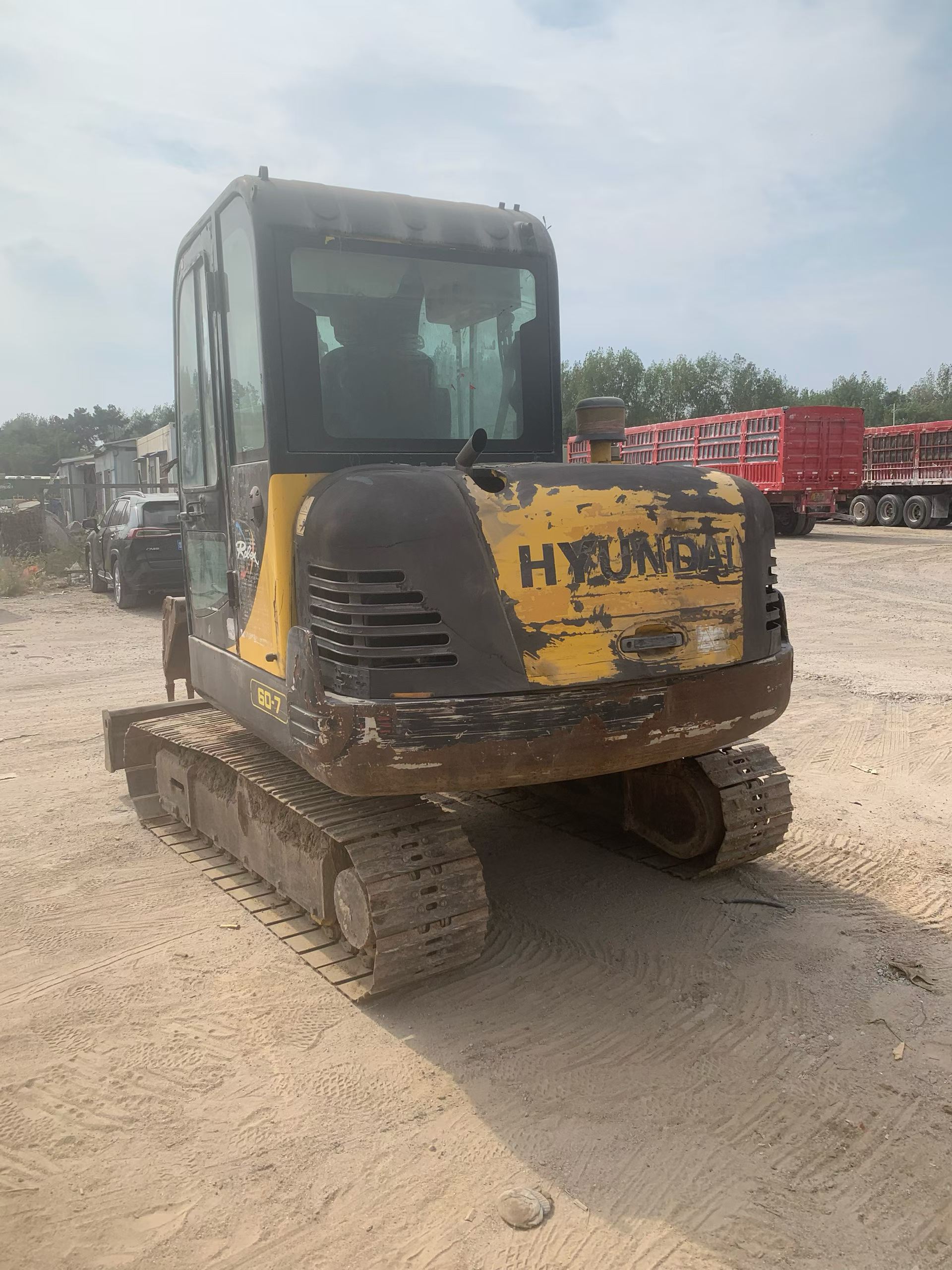 Buy Hyundai HX60 Used Excavator / 2