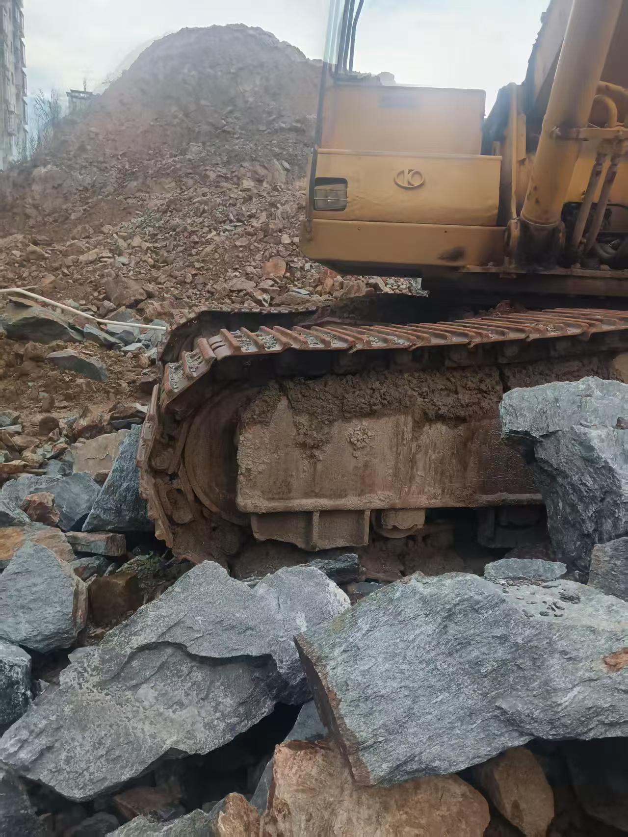 Buy Kato HD1430 Used Excavator / 3