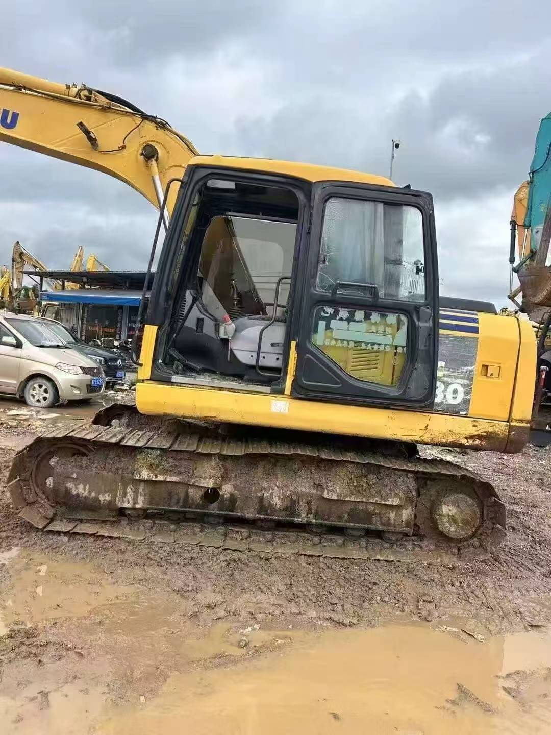 Buy Komatsu PC130-7 Used Excavator / 5