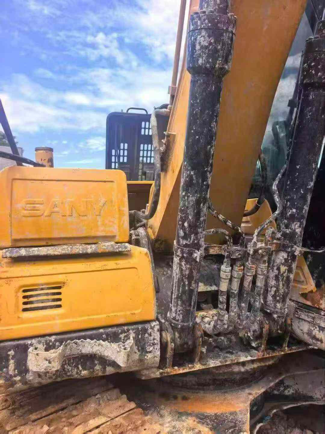 Buy Sany SY125C Used Excavator / 4