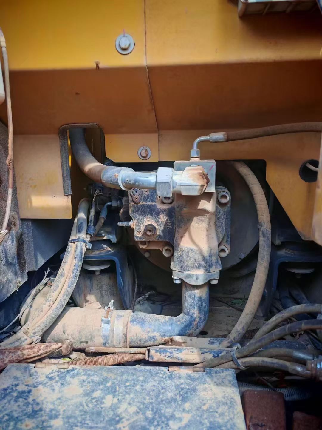 Buy XCMG XE75C Used Excavator / 6