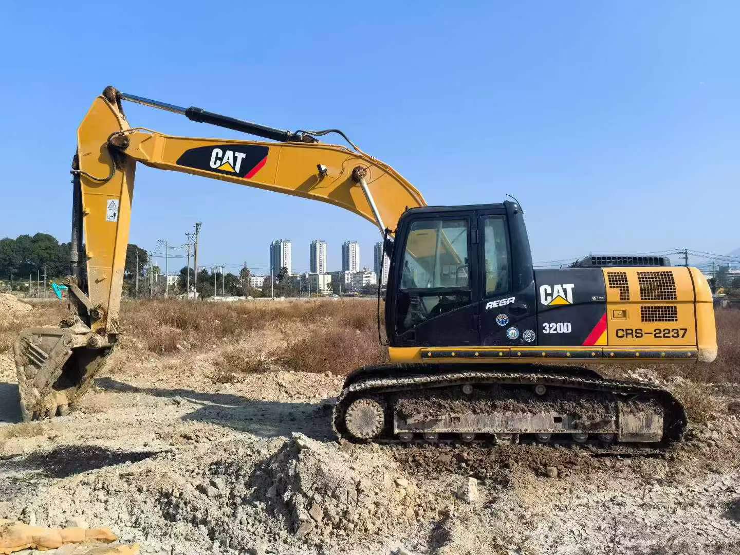 Buy Caterpillar 320A Used Excavator / 9